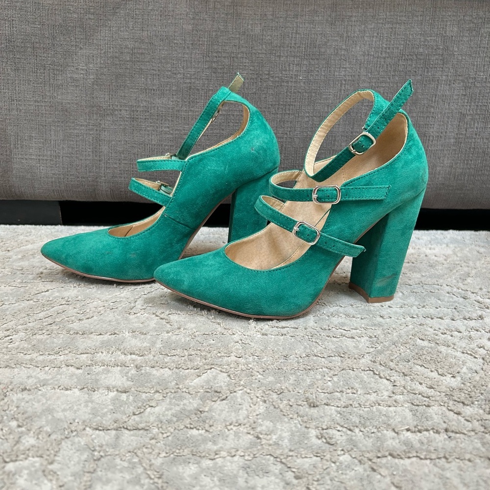 Alba Green High Heels Size 7.5